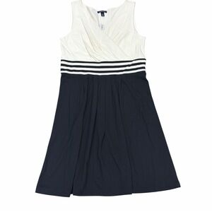 Land's End NWT Fit and Flate Black and Cream Sleeveless Dress